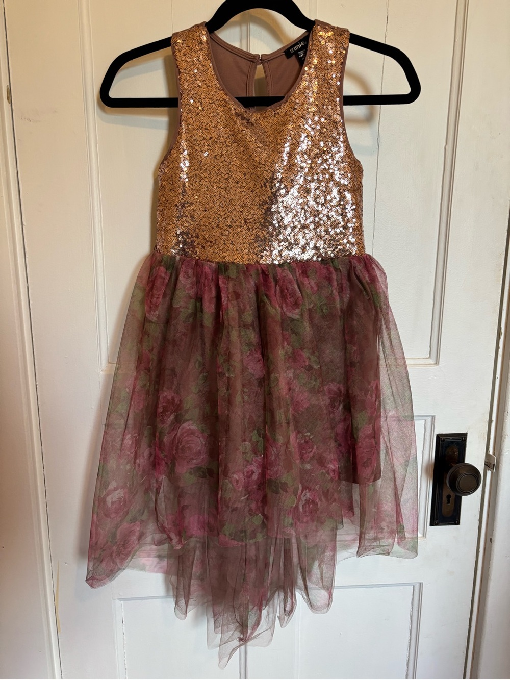Zunie Rose Gold Sequin Girl Dresses Size 8 - With Flower Bottom